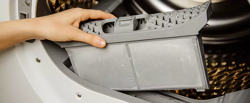 Signs Of A Clogged Dryer Lint Trap in Del Rio, Texas